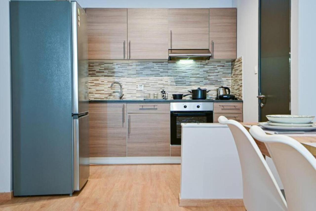 Apartament Modern Flat In The Heart Of Port Of Pireus Zewnętrze zdjęcie